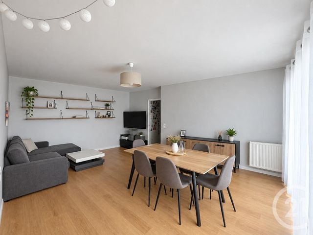 Appartement F3 à louer - 3 pièces - 62.77 m2 - AUBERVILLIERS - 93 - ILE-DE-FRANCE - Century 21 Immo Conseil