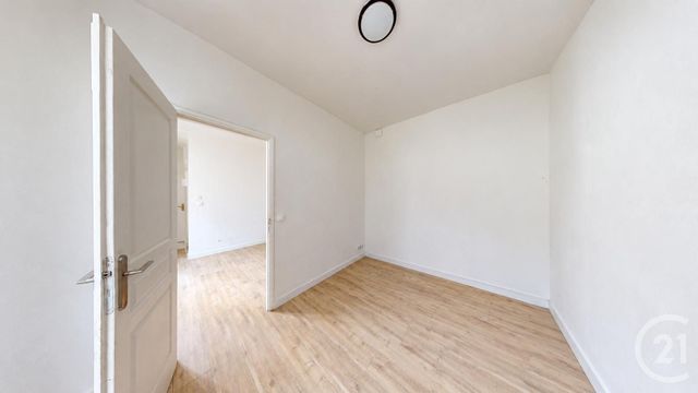 Appartement F2 à vendre - 2 pièces - 23.66 m2 - AUBERVILLIERS - 93 - ILE-DE-FRANCE - Century 21 Immo Conseil