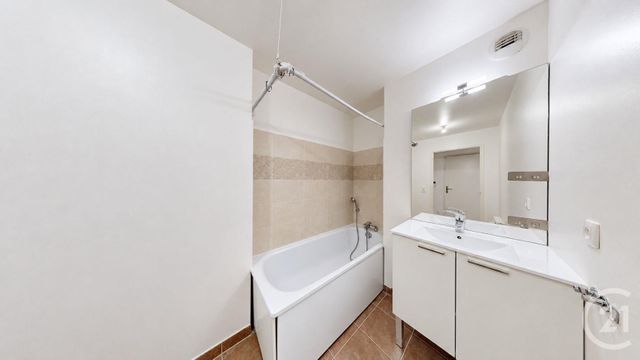 Appartement F3 à vendre - 3 pièces - 60.0 m2 - AUBERVILLIERS - 93 - ILE-DE-FRANCE - Century 21 Immo Conseil