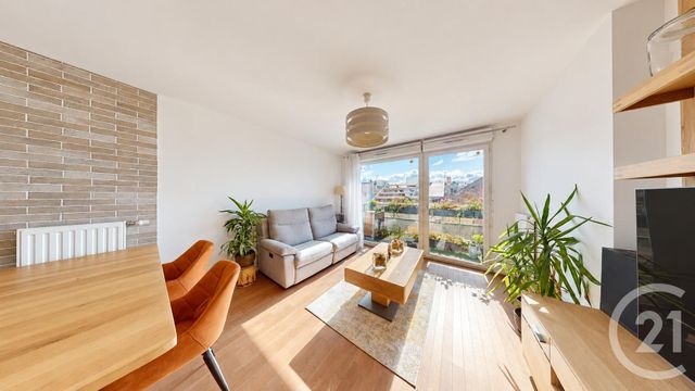 Appartement F3 à vendre - 3 pièces - 54.29 m2 - AUBERVILLIERS - 93 - ILE-DE-FRANCE - Century 21 Immo Conseil